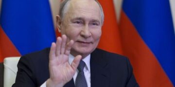 Рейтинг Путіна впав до мінімуму з початку війни в Україні