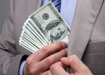 Дацюк: От ТЦК до судов – страну поглотили коррупционные сети, где нет отдельных виновных