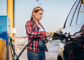 Паливний кешбек продовжили ще на місяць, але зі змінами