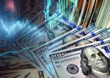 Долар та євро різко впали: курс на 1 травня та чого далі чекати від валютного ринку