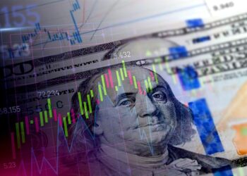 Долар і євро знову зросли: курс на 28 квітня та що далі буде з валютою