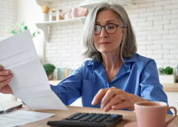 Доплата к пенсии свыше 1000 гривен: кто из украинцев получит надбавку в 2026 году