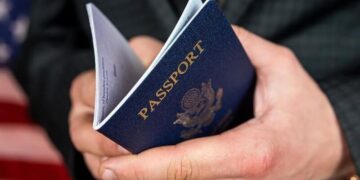 Росія заявляє про примусове надання громадянства США дітям дипломатів