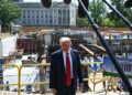 Трамп заявив, що будує біля Білого дому гігантський підземний комплекс із захистом від дронів і госпіталем