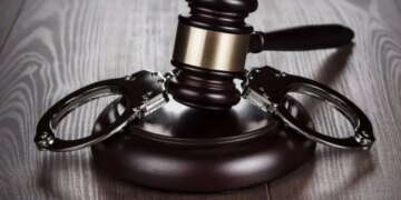 Вісім бойовиків рф отримали 15 років тюрми за штурми на сході України