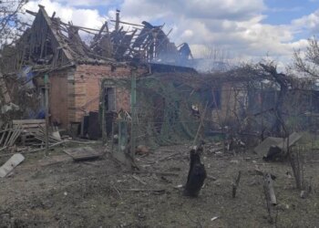 Внаслідок авіаудару росіян по Запорізькому району загинула людина, поранено дитину