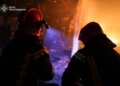 рф вночі атакувала Харків попри режим тиші, є постраждала та пожежі в житлових районах