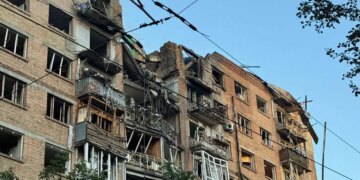 ДСНС показала фото та відео масштабних руйнувань після нічної атаки рф на Київ