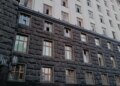 Під час масованої атаки рф на Київ пошкоджено будівлю Кабміну – Свириденко