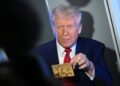 Навіть адвокат Меланії не радить купувати “золоту візу” Трампа: ось в чому проблема
