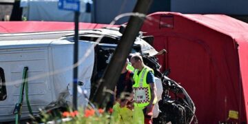 Четверо загинули внаслідок зіткнення шкільного мікроавтобуса з поїздом у Бельгії