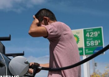 Інфляція у США зросла до 3,8% через стрибок цін на енергоносії