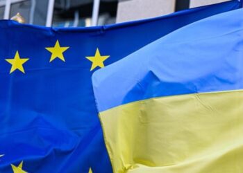 У ЄС відмовилися залишати Київ після погроз РФ
