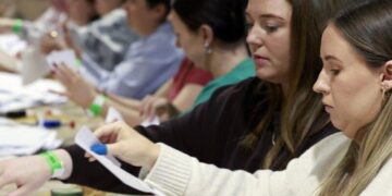 В Ірландії розпочався підрахунок голосів на довиборах