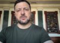 Зеленский отреагировал на ночную атаку Киева и высказался о “старом шамкающем орешнике” – Путине