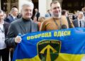 Порошенко і Зеленський під час зустрічі говорили про шляхи закінчення війни