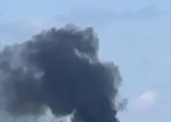 У Таганрозі після ракетної атаки горить авіазавод