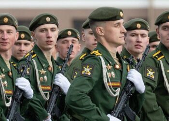 Росія та Україна звинуватили одна одну у порушенні «перемир’я до Дня Перемоги»