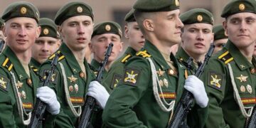 Росія та Україна звинуватили одна одну у порушенні «перемир’я до Дня Перемоги»