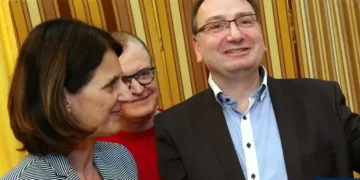 Французького професора звинуватили у фейковій Нобелівській премії