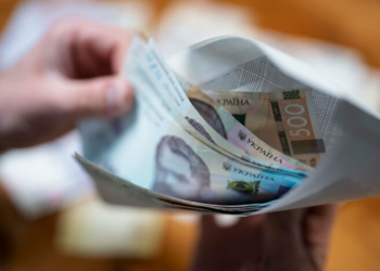 Выплаты до 20 тысяч гривен: кому из украинцев начислят максимальные пенсии