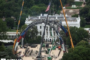 На території Білого дому почали встановлювати клітку