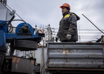 ДТЕК відправляє енергетиків на Близький Схід: навіщо це потрібно