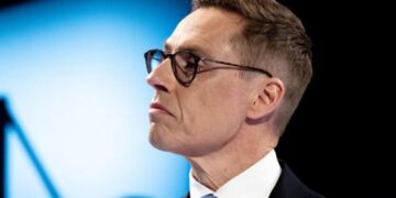 Европе нужно самой говорить с Путиным: Стубб назвал три сценария войны