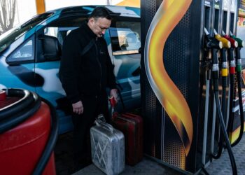 Запасів дизеля в Україні є більш ніж на місяць, бензину – майже на два, – директор “А-95”