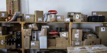 Податок на посилки з-за кордону: у Раді назвали терміни остаточного рішення