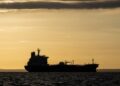 Росія розширює “тіньовий флот” для експорту зрідженого газу, – Bloomberg