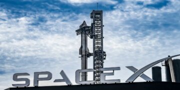 SpaceX відступила від традицій на IPO з ціною за акцію – Reuters