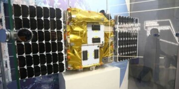росія вивела на орбіту перші супутники аналога Starlink