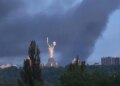 Київ затягнуло їдким димом після масованої російської атаки