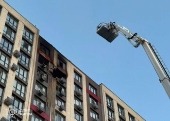 Кількість постраждалих через масовану атаку рф у Києві зросла до 65