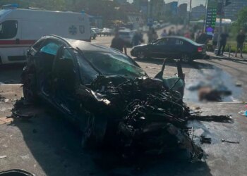 Чотири людини загинули, ще троє отримали поранення: з'явилось відео моменту моторошної ДТП у Києві