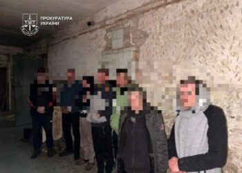 У Києві викрили чотирьох осіб, які утримували 11 людей у трудовому рабстві