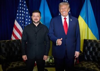 Зеленський заявив, що обговорив із Трампом тристоронню зустріч у США за участю путіна