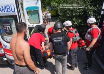 Кількість жертв російського удару по Запоріжжю зросла до двох, постраждали 16 людей