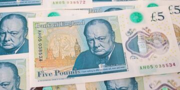 Жаба замість Черчилля? У Британії обирають тварин для фунтів стерлінгів