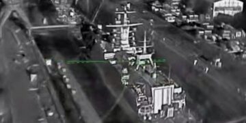В Кронштадте вспыхнул корвет “Бойкий”: Мадяр, Генштаб и СБУ рассказали новые детали атаки на Петербург
