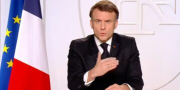 Макрон: США підтвердили в тексті, що більше не є нейтральними посередниками та підтримують Україну