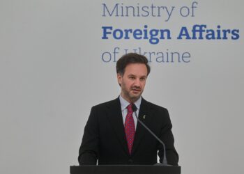 МЗС про візит Абрамовича: Зеленський використовує навіть найменшу можливість наблизити мир