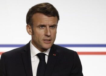 Трамп призвал добиваться возвращения Украине оккупированных территорий – Макрон