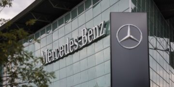Гелендвагени з ППО: Mercedes-Benz підписав великий оборонний контракт
