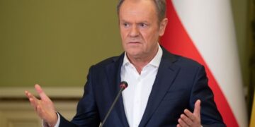 Туск поклав на українську сторону відповідальність у скандалі з присвоєнням підрозділу ССО імені Героїв УПА