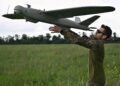 У Китаї розробили фарбу, яка “приховує” дрони від радарів: як вона працює