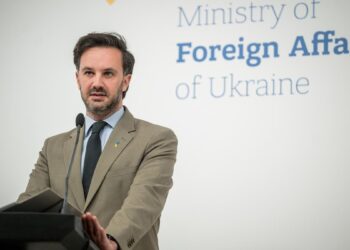 Україна виступає проти політизації історії та готова продовжувати співпрацю з Польщею щодо ексгумацій – МЗС