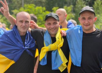 Украина вернула из российского плена 186 человек: среди них защитники Мариуполя