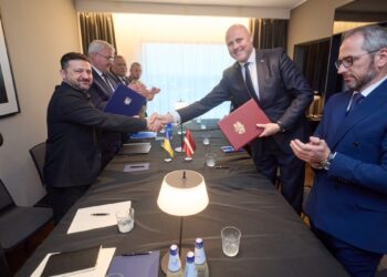 Україна та Латвія підписали Drone deal
